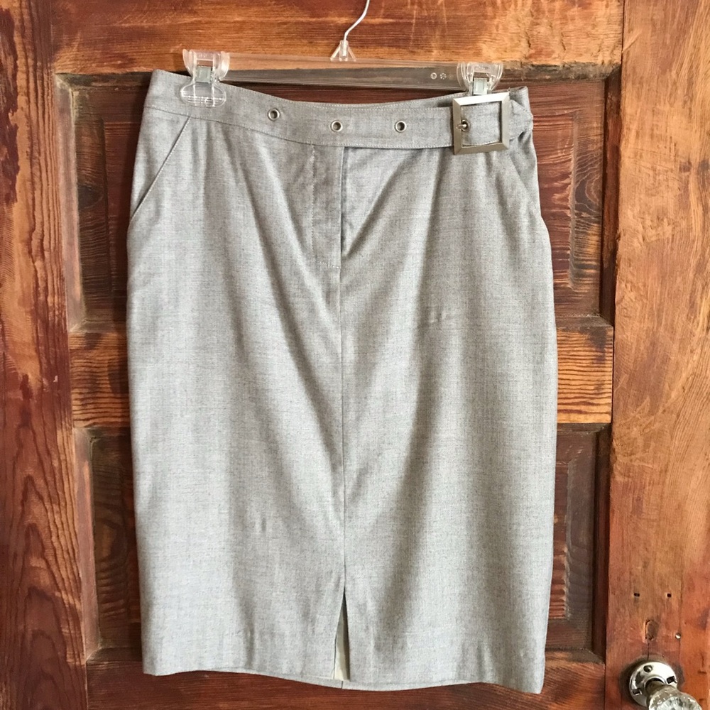 St. John pencil skirt - size 2